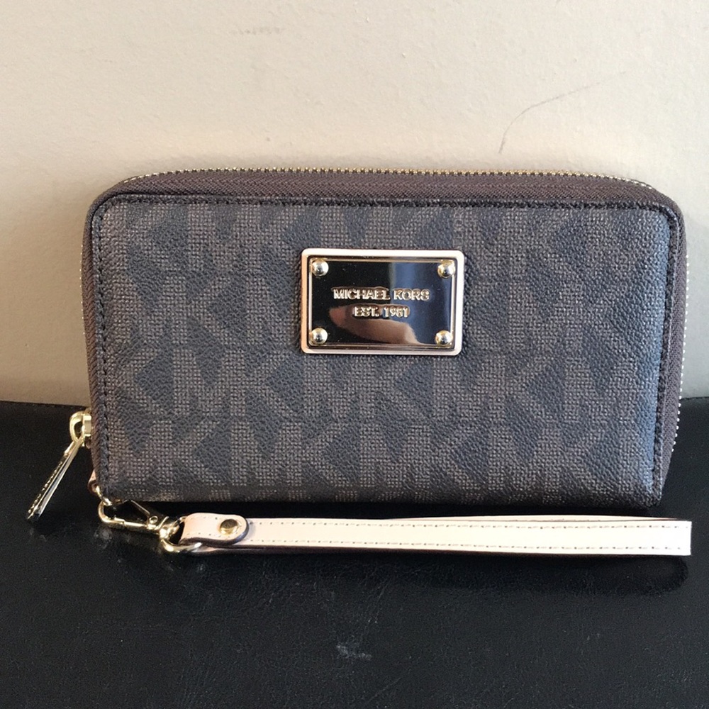 Michael Kors Jet Set Brown Wallet with Wristlet - Gently Used